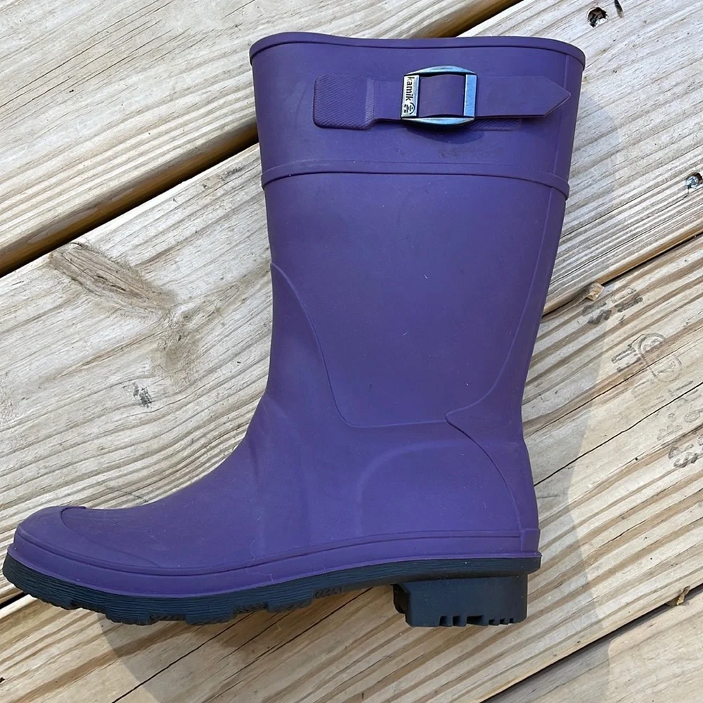 NWOT Kamik Purple Waterproof Rain Boots Kids Youth Size 2